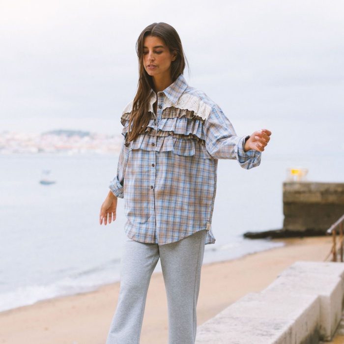 Blusa com Folhos Maittè K274